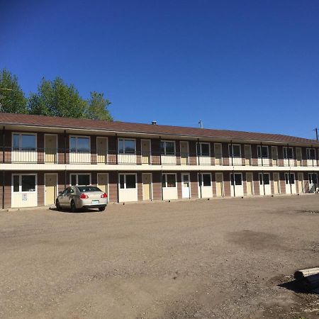 Jolly Giant Pub & Motel Willow Bunch 외부 사진